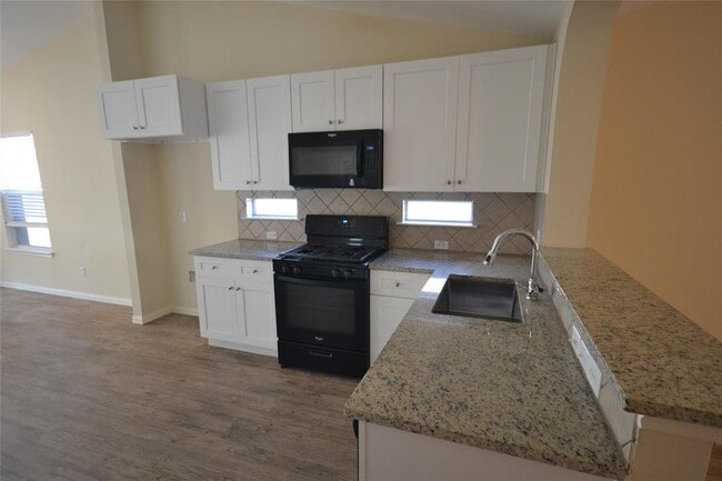 Building Photo - 1413 Colorado Bend Dr