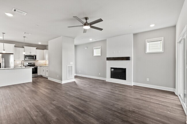 Building Photo - 232 Franklin St