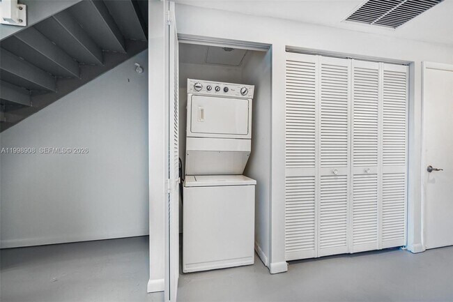 Building Photo - 244 Biscayne Blvd