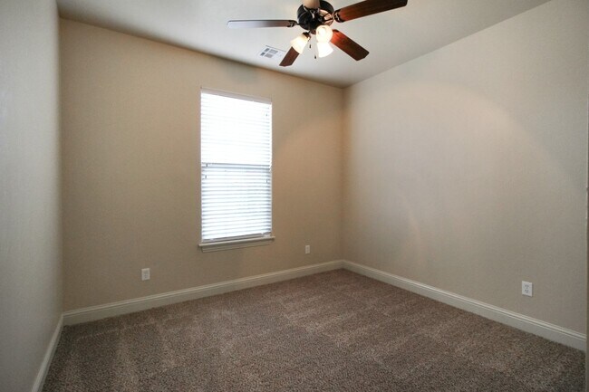 Building Photo - 15309 Cardinal Nest Dr