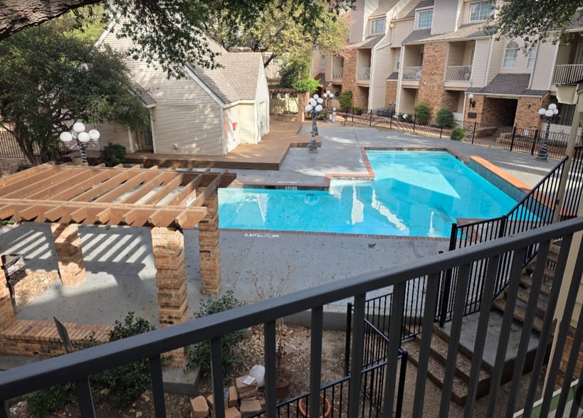 Building Photo - 5325 Bent Tree Forest Dr