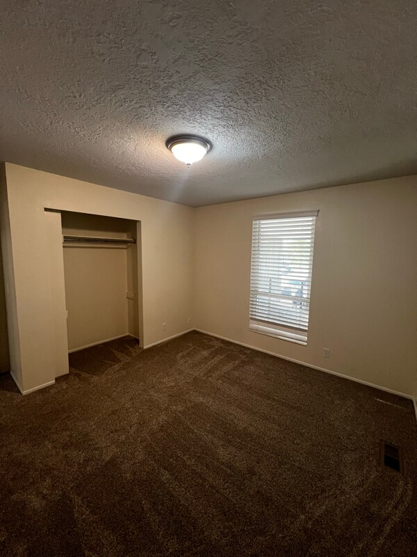 Building Photo - 1182 E 8320 S