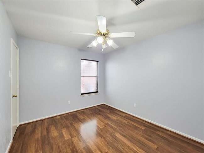 Building Photo - 19026 Yellow Thrush Dr