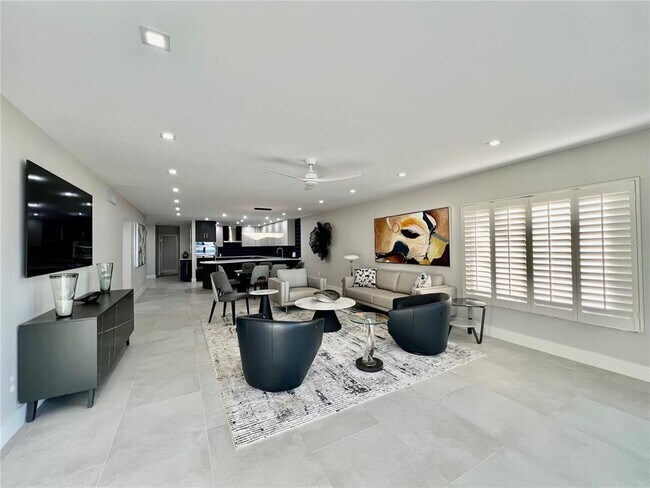 Building Photo - 3280 S Shore Dr