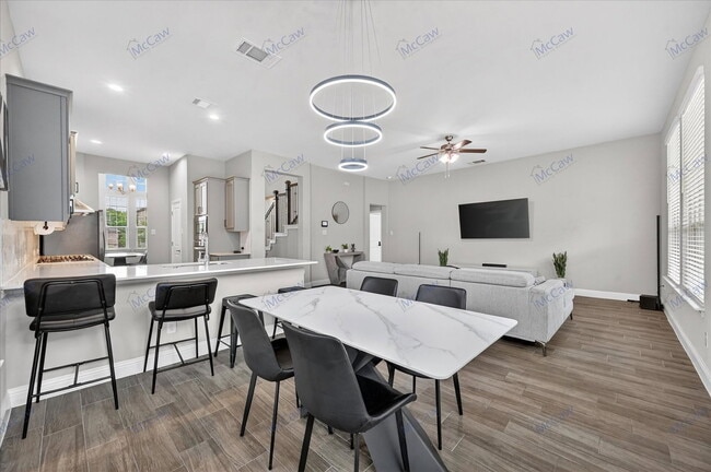 Building Photo - 3668 Walnut Rdg Dr