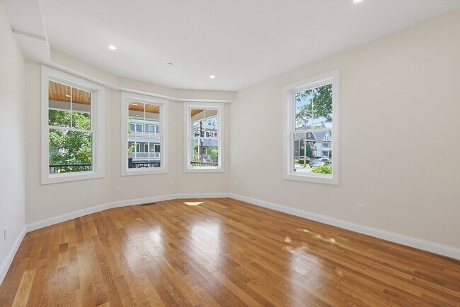 Building Photo - 53 Eddy St