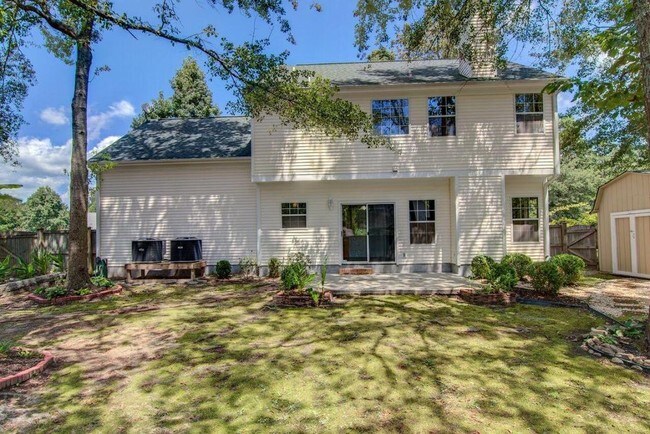 Building Photo - 103 Amberside Dr