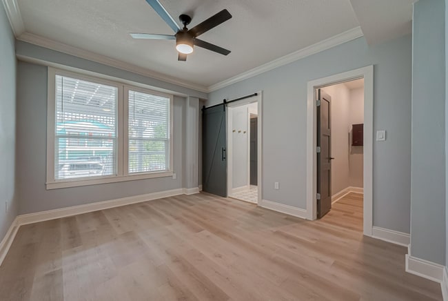 Building Photo - 1110 Avenue K Ave