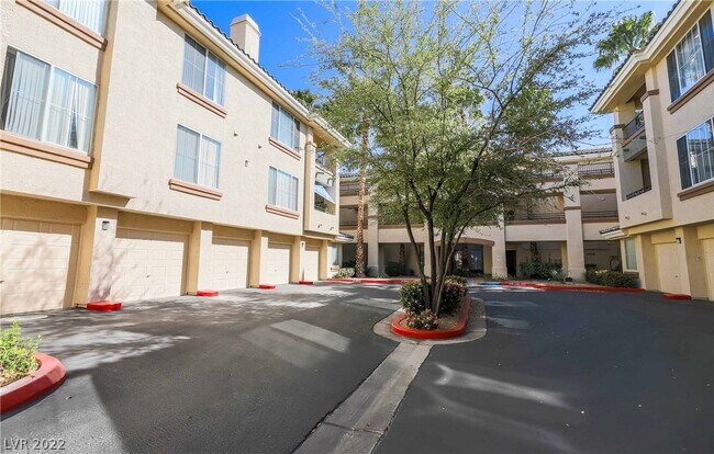 Building Photo - 7131 S Durango Dr