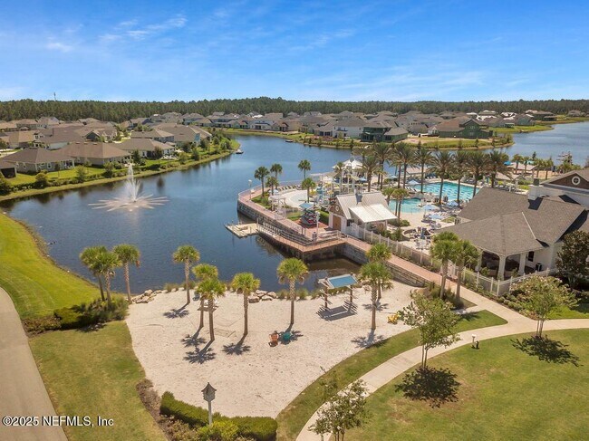 Building Photo - 442 Stargaze Ln