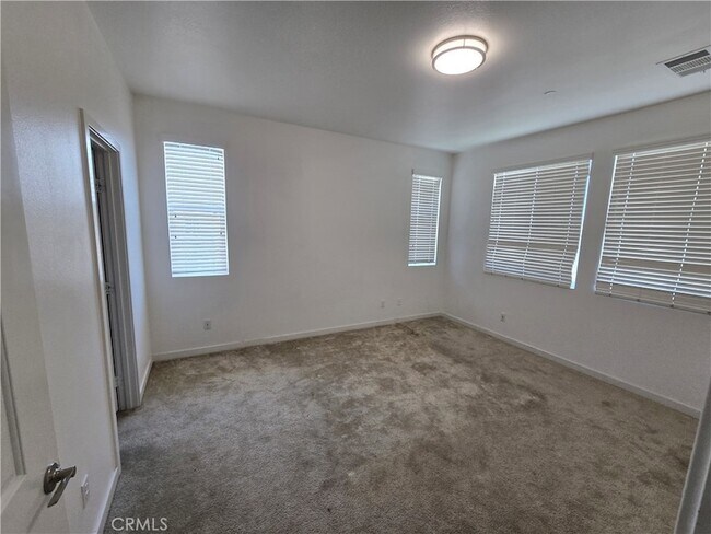 Building Photo - 35389 Aubrey Ln