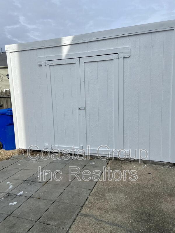Building Photo - 247 Windbrooke Ln