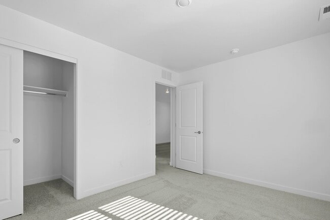 Building Photo - 8164 W Grey Alder Dr