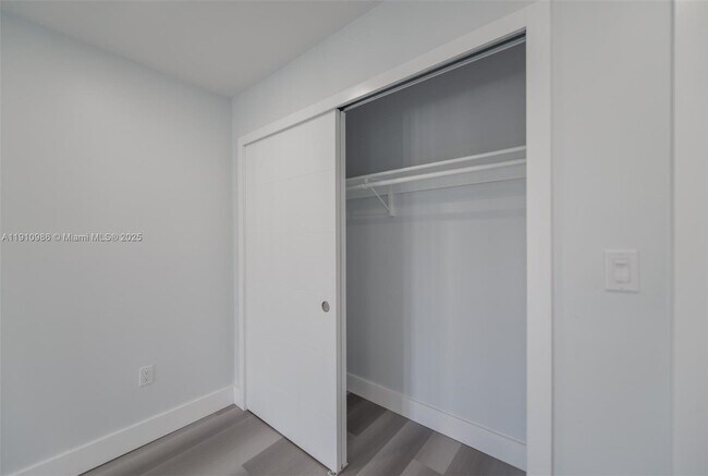 Building Photo - 1800 NW 24th Ave