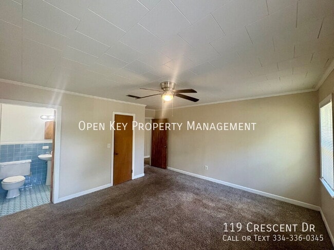 Building Photo - 119 Crescent Dr