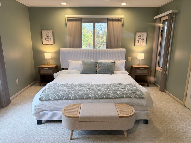 Building Photo - 4205 Brookcrest Dr SW