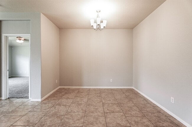 Building Photo - 29319 Dunns Creek Ct