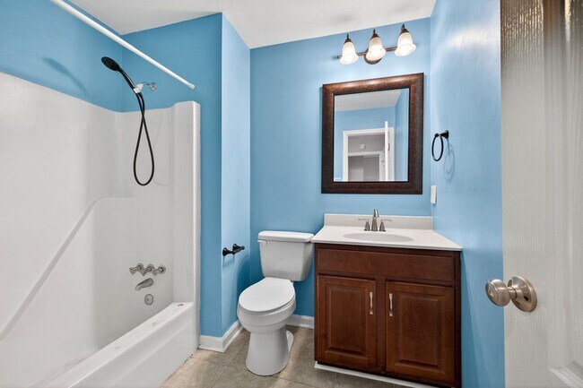 Building Photo - Virginia Beach Gem – 3 Bed, 2.5 Bath with Fenced Yard & Modern Upgrades