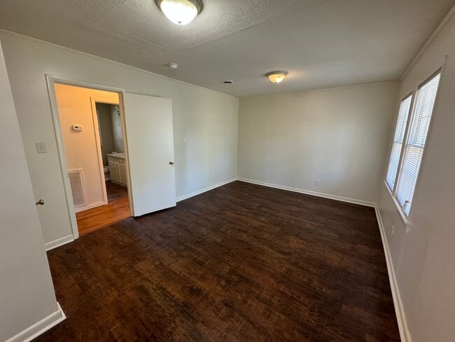Building Photo - 2/2 Charming House in Garden Lakes $1,295