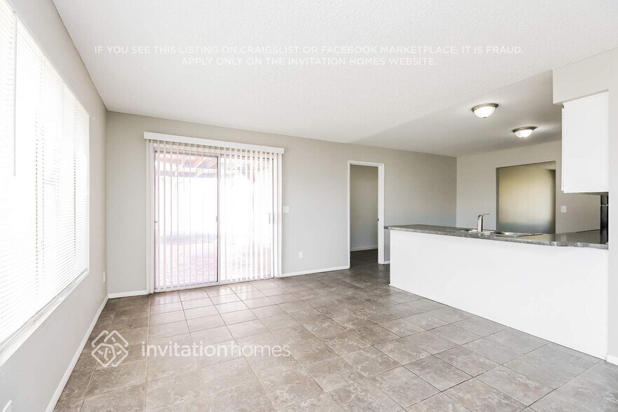 Building Photo - 705 W Magdalena Dr