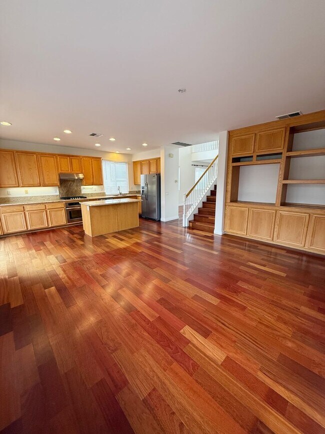 Building Photo - 4 Bed/3 Bath Home for Rent in Carmel Valley!