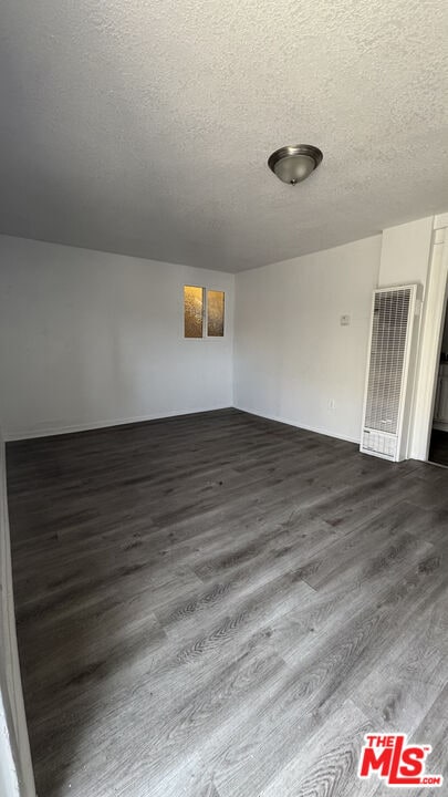 Building Photo - 8806 Beach St