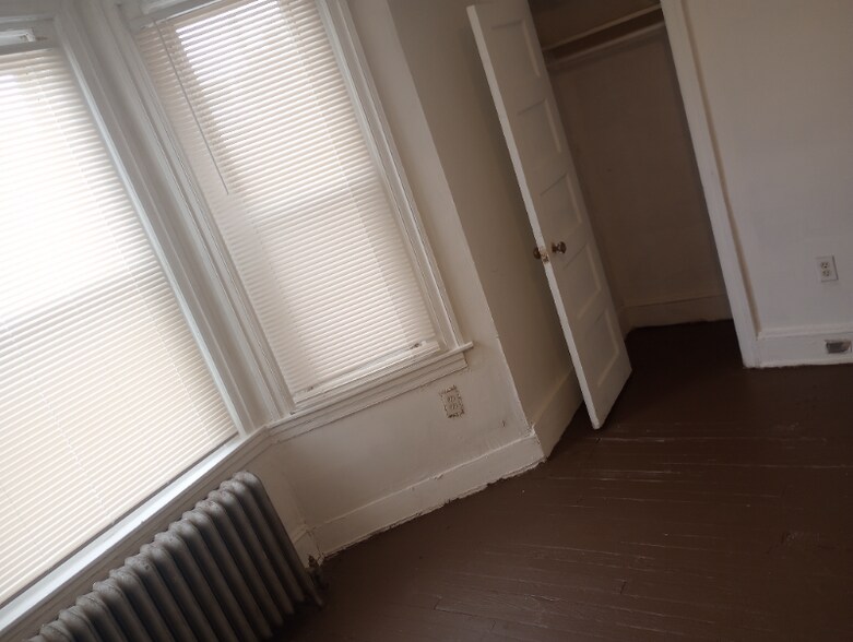Primary Photo - 28xx N Bailey St