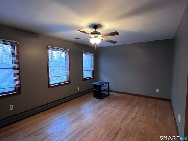 Building Photo - 250 Rte 66 E