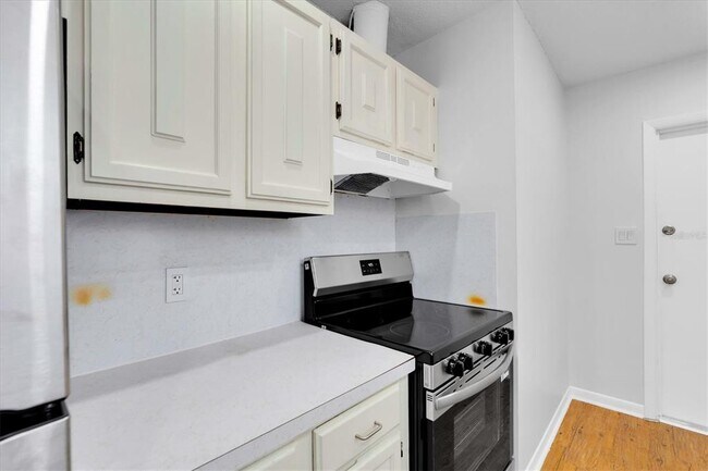 Building Photo - 1720 53rd St S
