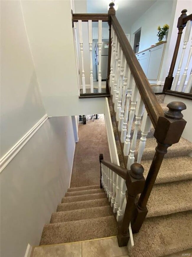 Building Photo - 7 Edgeworth Ave