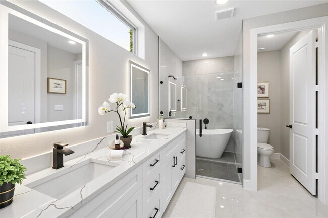 Building Photo - 20019 Venetto St