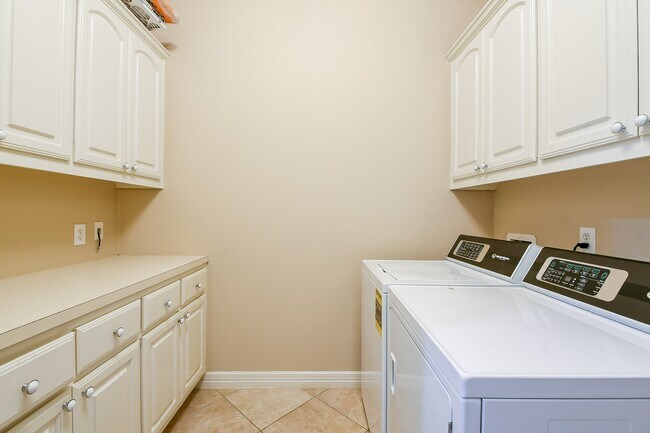 Building Photo - 7414 Sands Terrace Ln