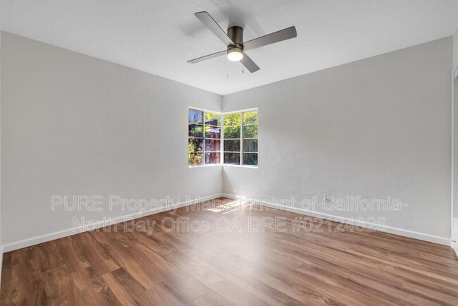 Building Photo - 1536 Madrona Ave