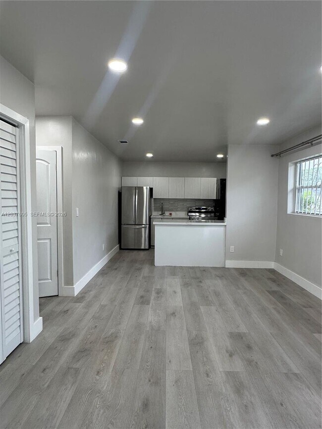 Building Photo - 3000 NW 91st St