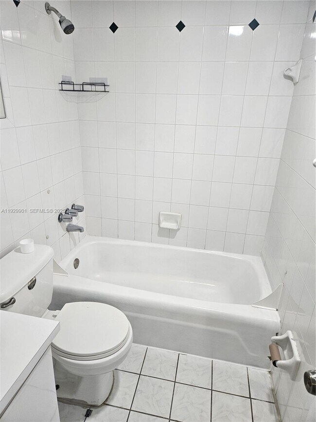 Building Photo - 2041 NW 81st Ave