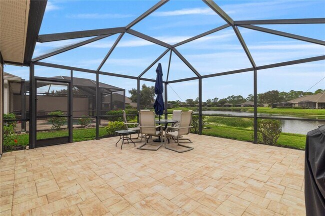 Building Photo - 3533 Lakewood Blvd