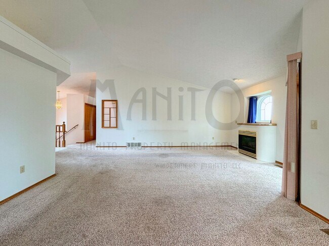 Building Photo - **COMING SOON** Sprawling Glenngrae Gated Community