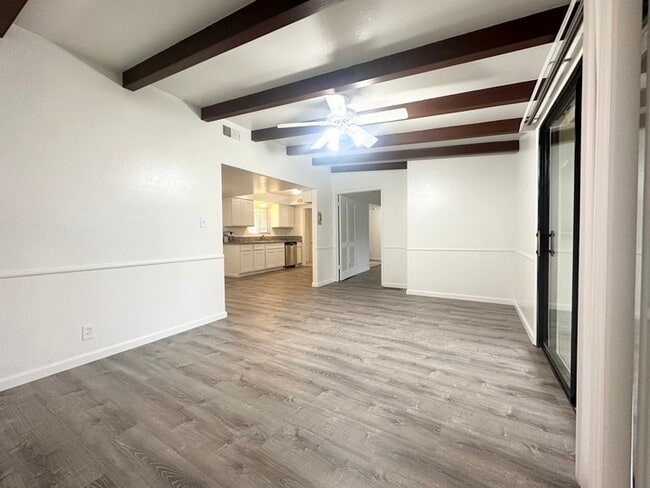 Building Photo - Updated 3 Bedroom 1.5 Bathroom Home in Desirable Arden Park!