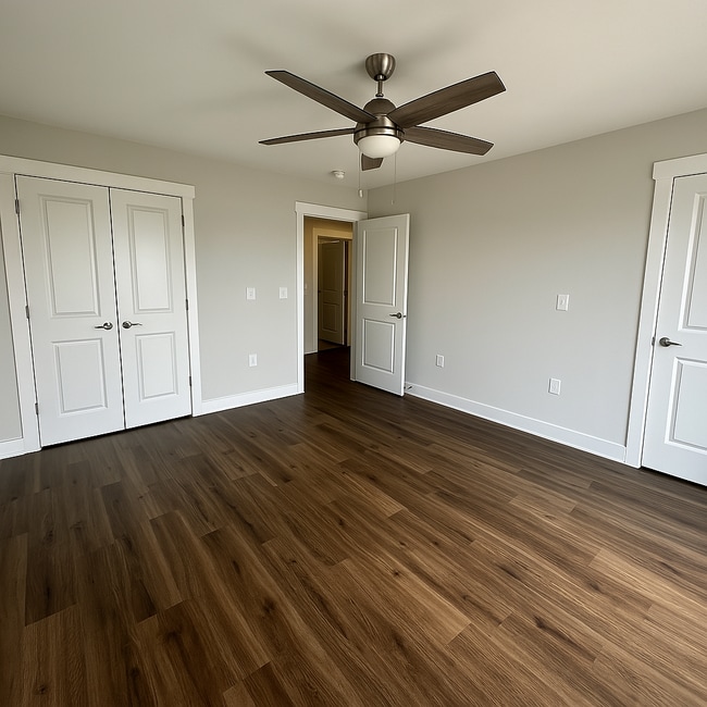 Building Photo - The Hills Townhomes 501-510