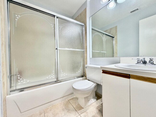 Building Photo - 651 Cypress Lake Blvd