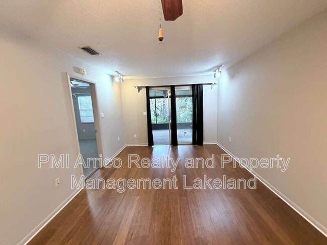 Building Photo - 141 Fernery Rd