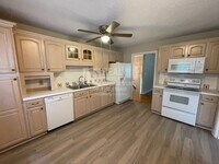 Building Photo - N Davidson Clemmons Home Friedburg Elem / ...
