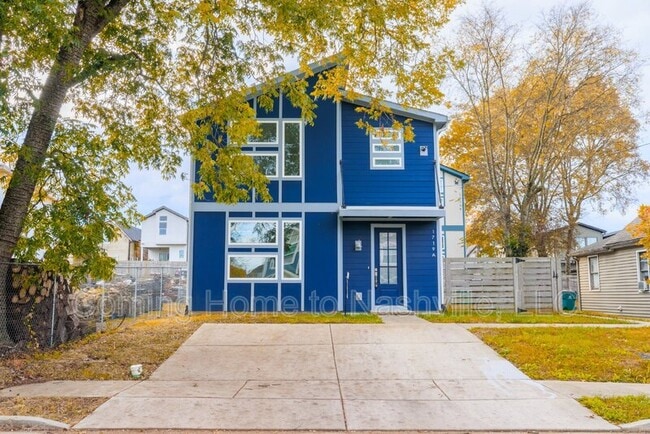 Building Photo - 1719 Pecan St