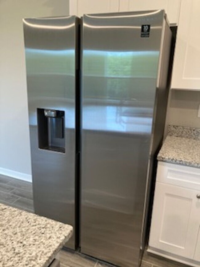 Building Photo - Brand New Build- 3 Bedroom 2.5 bath townhome.