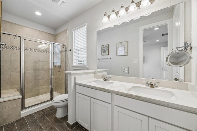 Building Photo - 1514 Canter Bayou Way