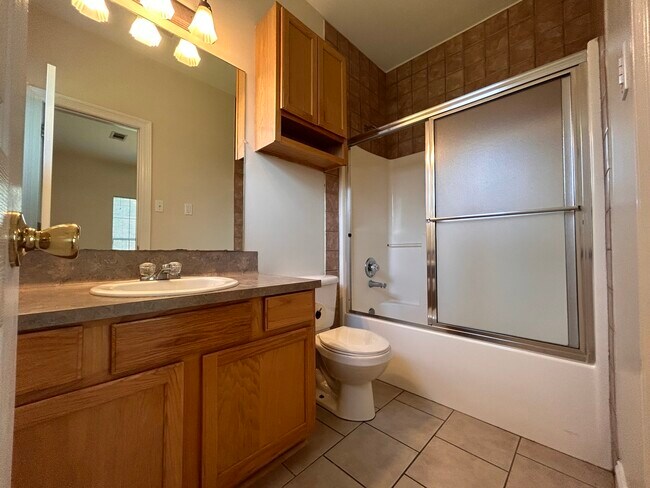 Building Photo - 12341 Pine View Ln