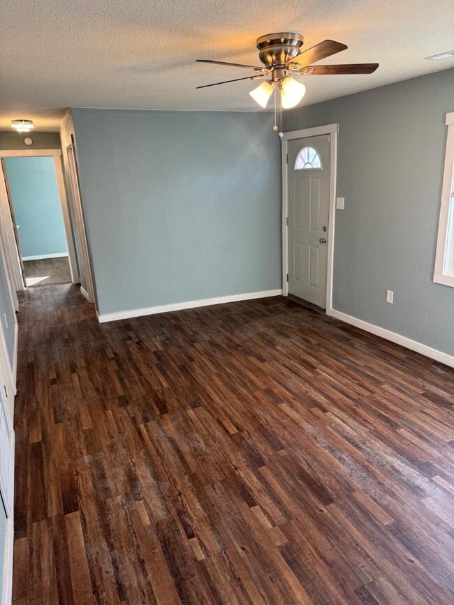 Building Photo - 3432 SE Bryant St