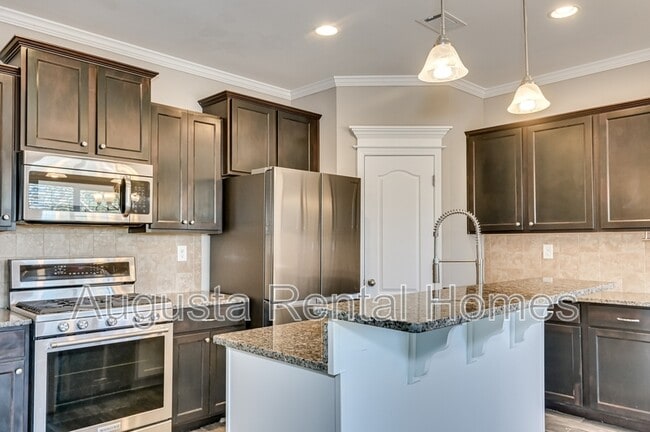 Building Photo - 848 Tyler Woods Dr