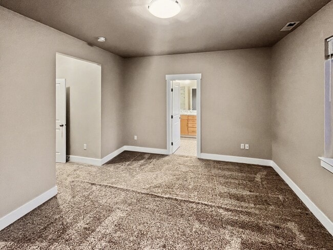 Building Photo - 20110 Eagles Nest Ct