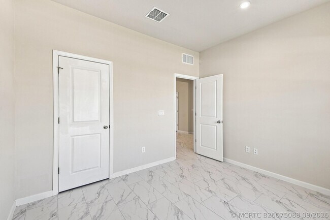 Building Photo - 10597 SW Vasari Way